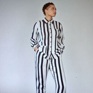 Med. Pajamas Bamboo Rayon Striped Black & White Long Sleeve Lounge Set/Eye Mask